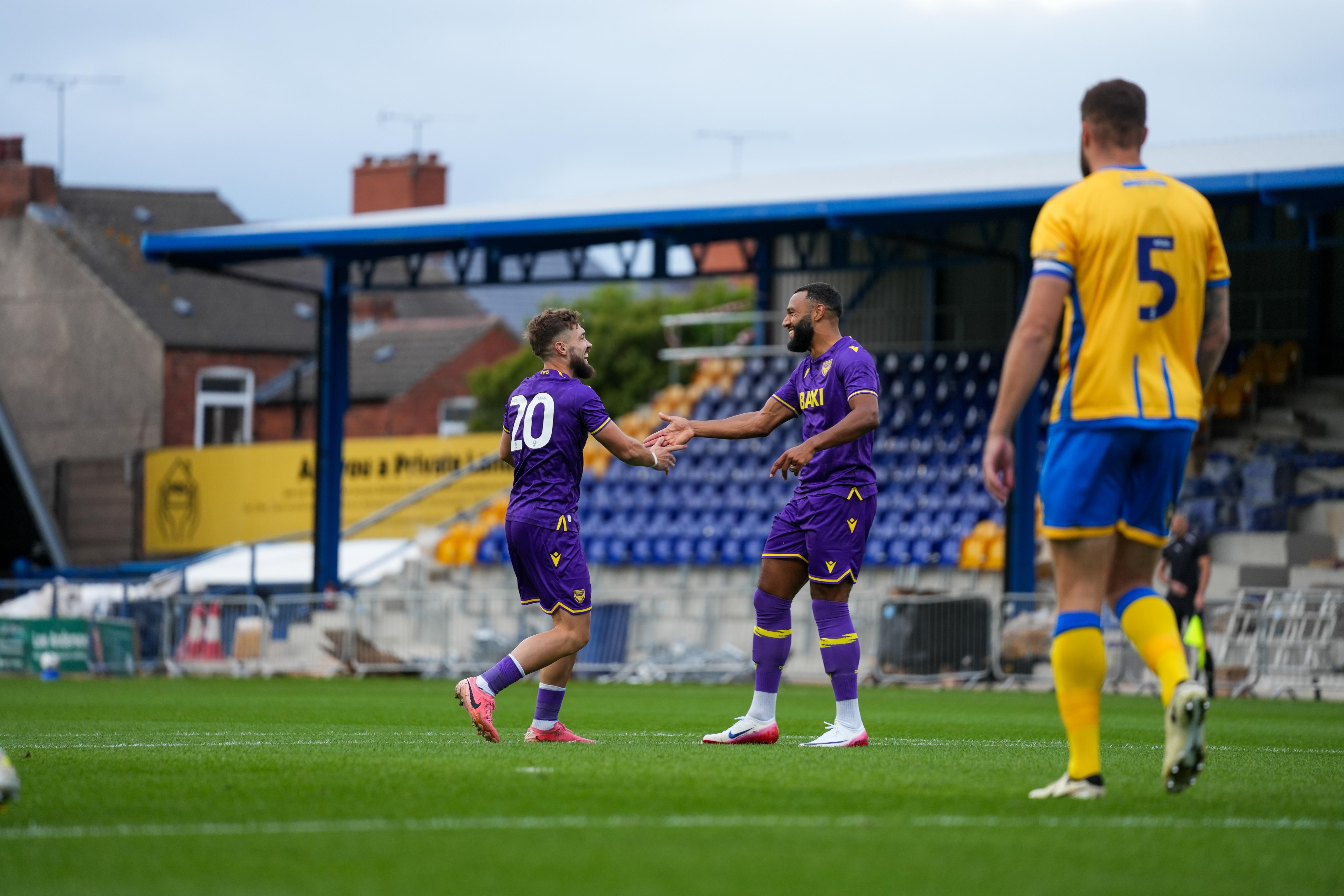 Tom Bradshaw Scores Against Mansfield Town