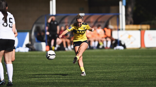 Holly Manders