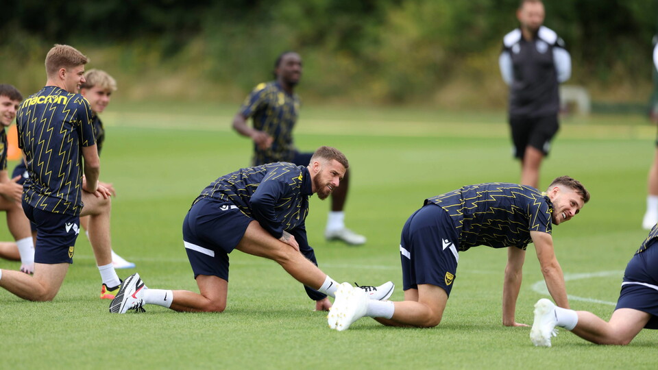 Joe Bennett Stretching