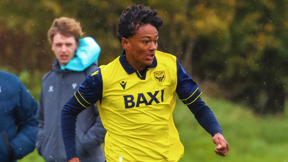 Kesh Purcell in action for Oxford United Under 18s