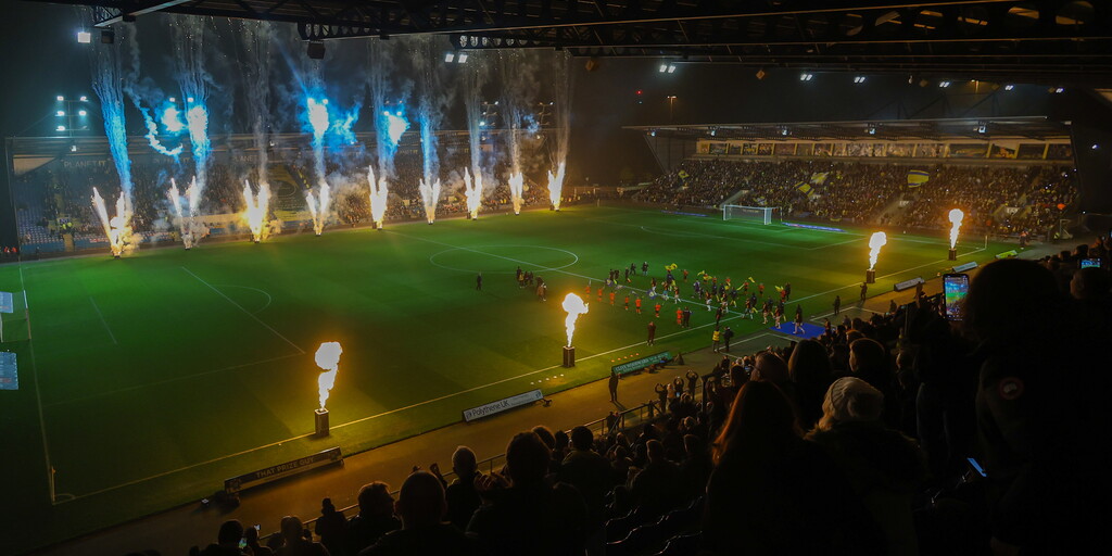 Secure your tickets for more magic nights in OX4 | Oxford United Football Club