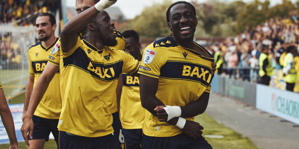Oxford United resuelve en los minutos finales ante Burton Albion
